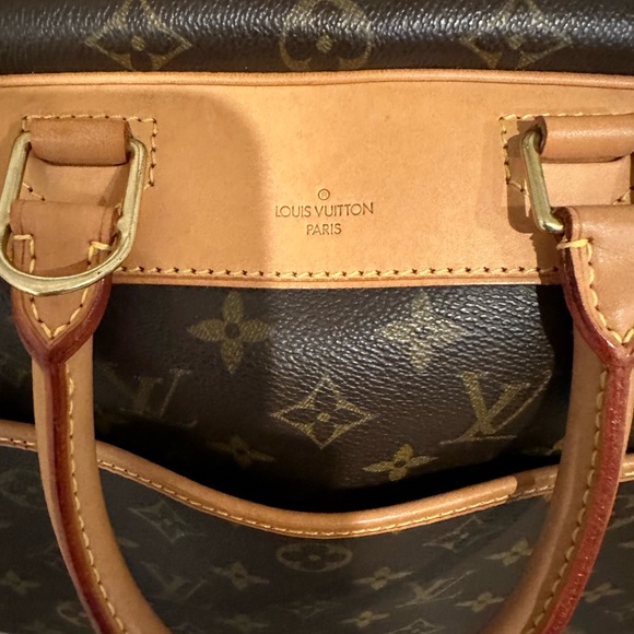 Authentic LV Deauville Handbag Monogram Canvas - Picture 2 of 14